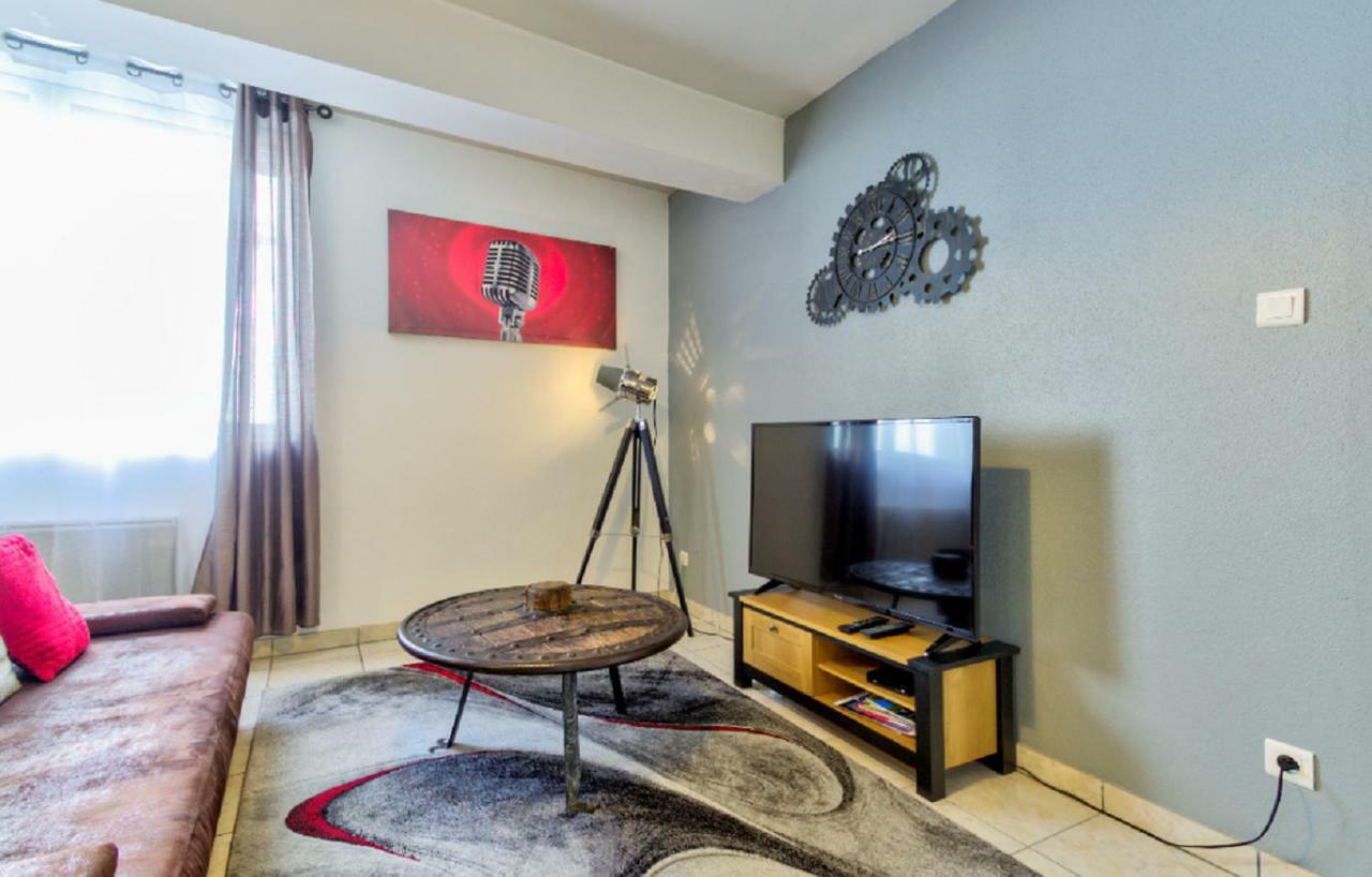 Le Contemporain Apartment Montbeliard Ngoại thất bức ảnh